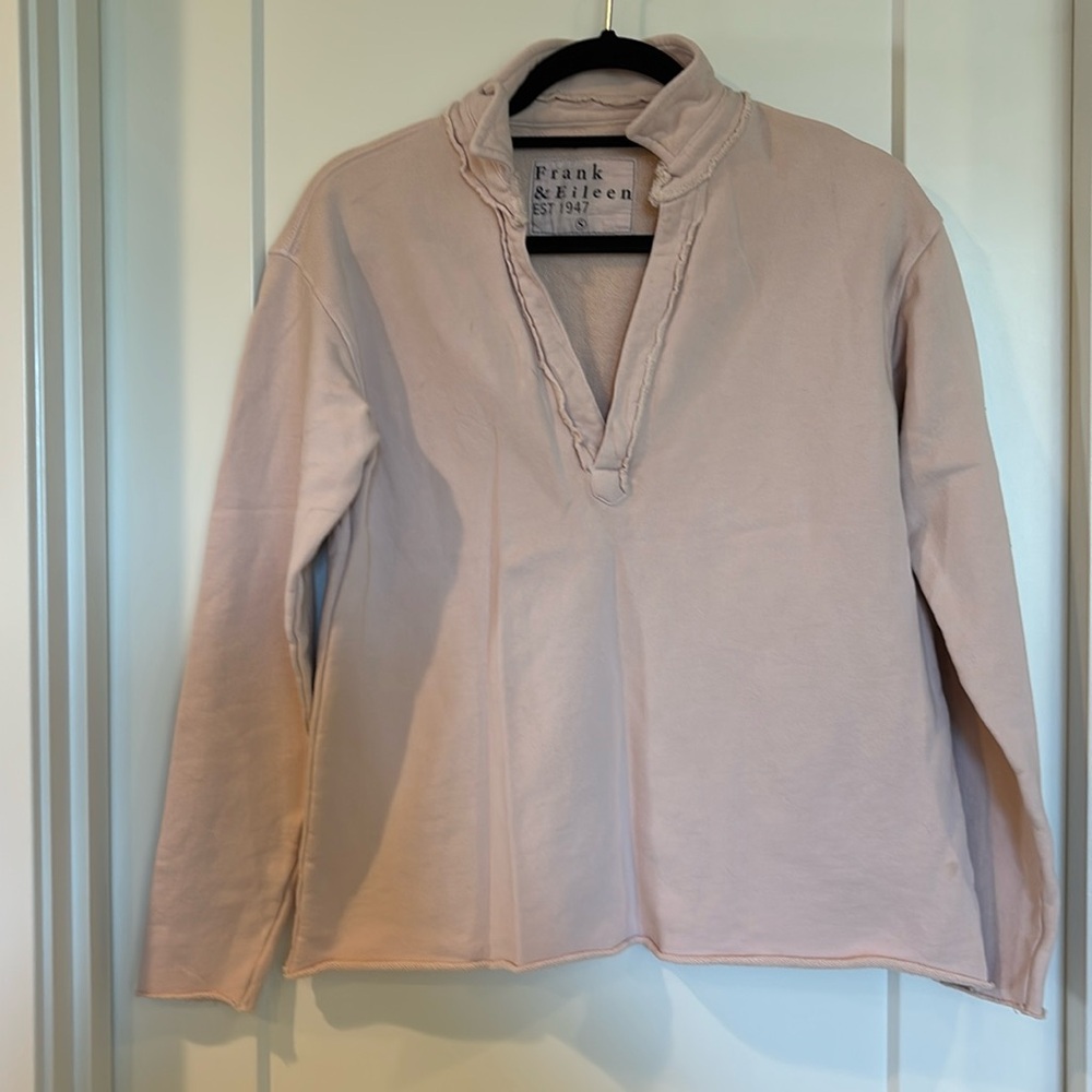 Frank & Eileen v-neck sweater with collar.